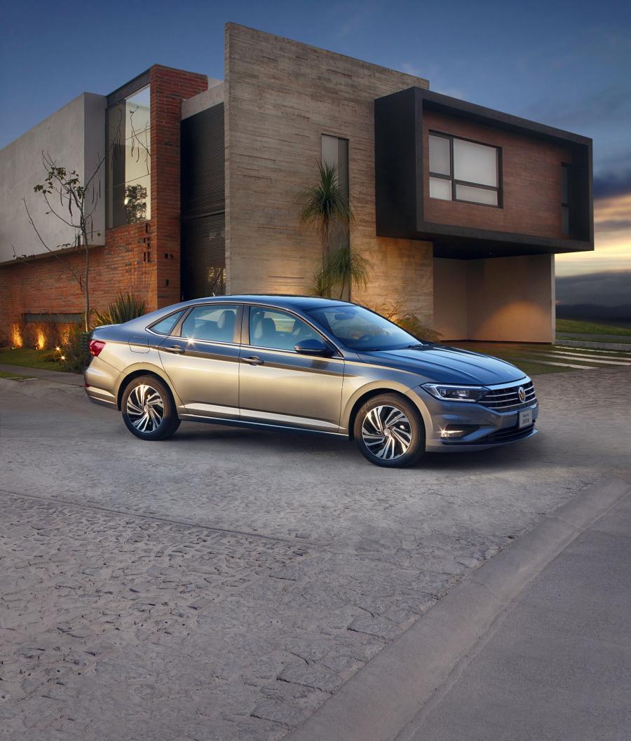  Volkswagen Jetta 2018 года  (MX) (фото 3 из 30)